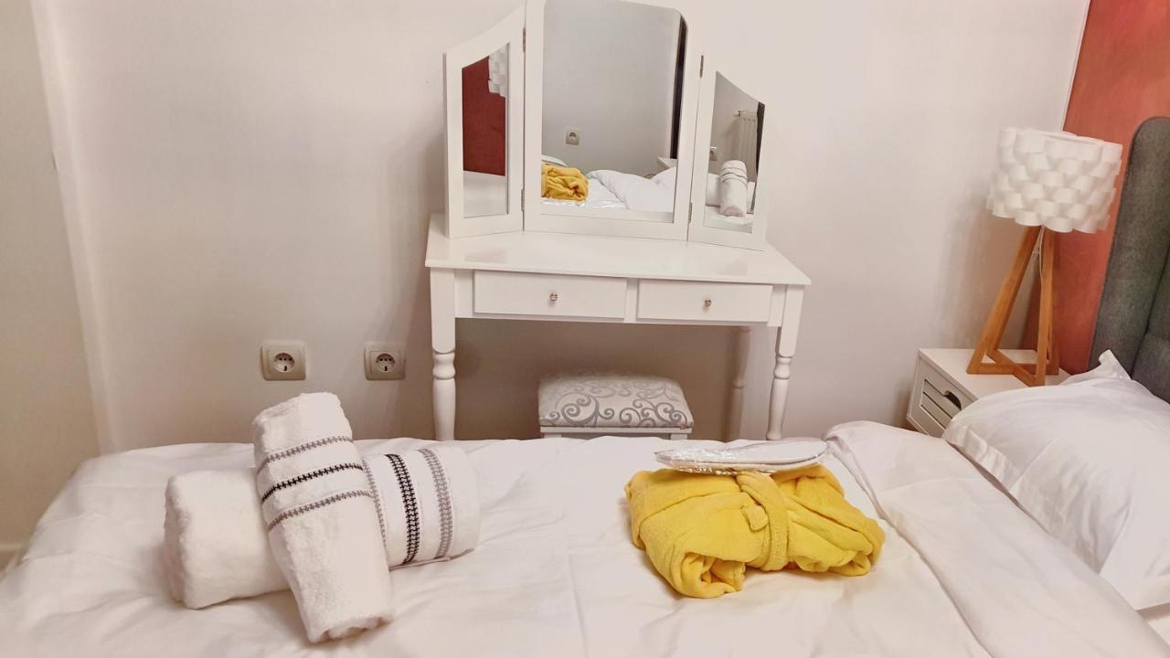 Cozy Penthouse In A New Business Building In City Center. Free Private Parking Apartman Kolozsvár Kültér fotó